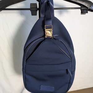 Sarah Wells Amazing Allie Sling Pump Bag